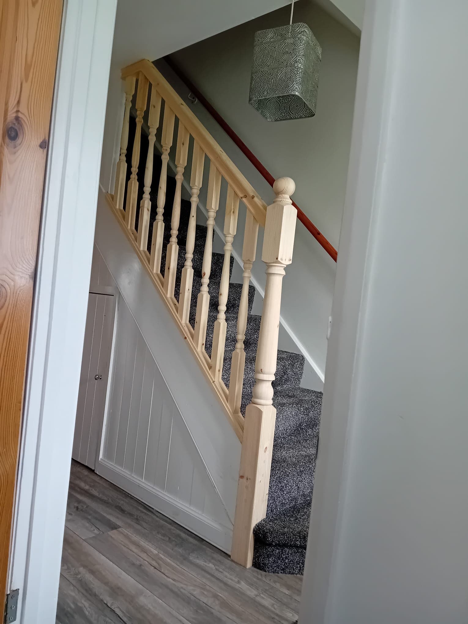 Renovated staircase with new balustrade and handrails