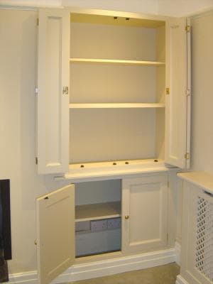 Custom alcove storage unit
